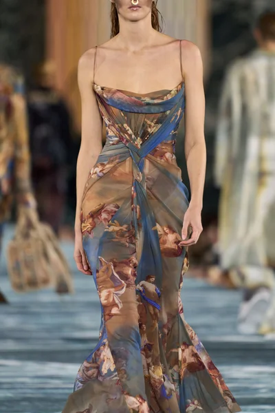 Look 193